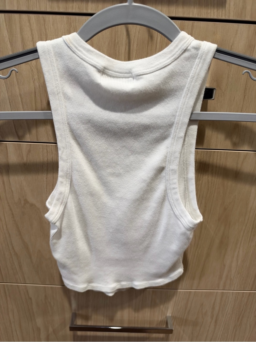 Denim Forum White Ribbed Crop Tank - Picture 3 of 3
